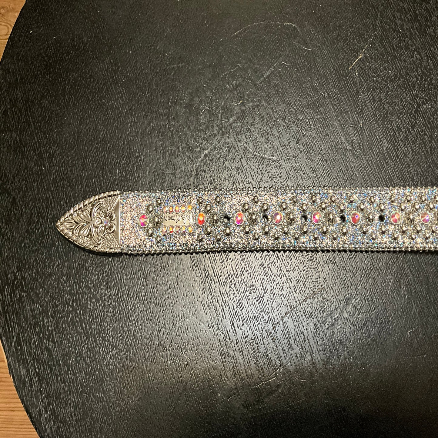 B.B. Simon Trojan Iridescent Silver Swarovski Crystal Scales Belt Size 32 Luxury Designer Belt