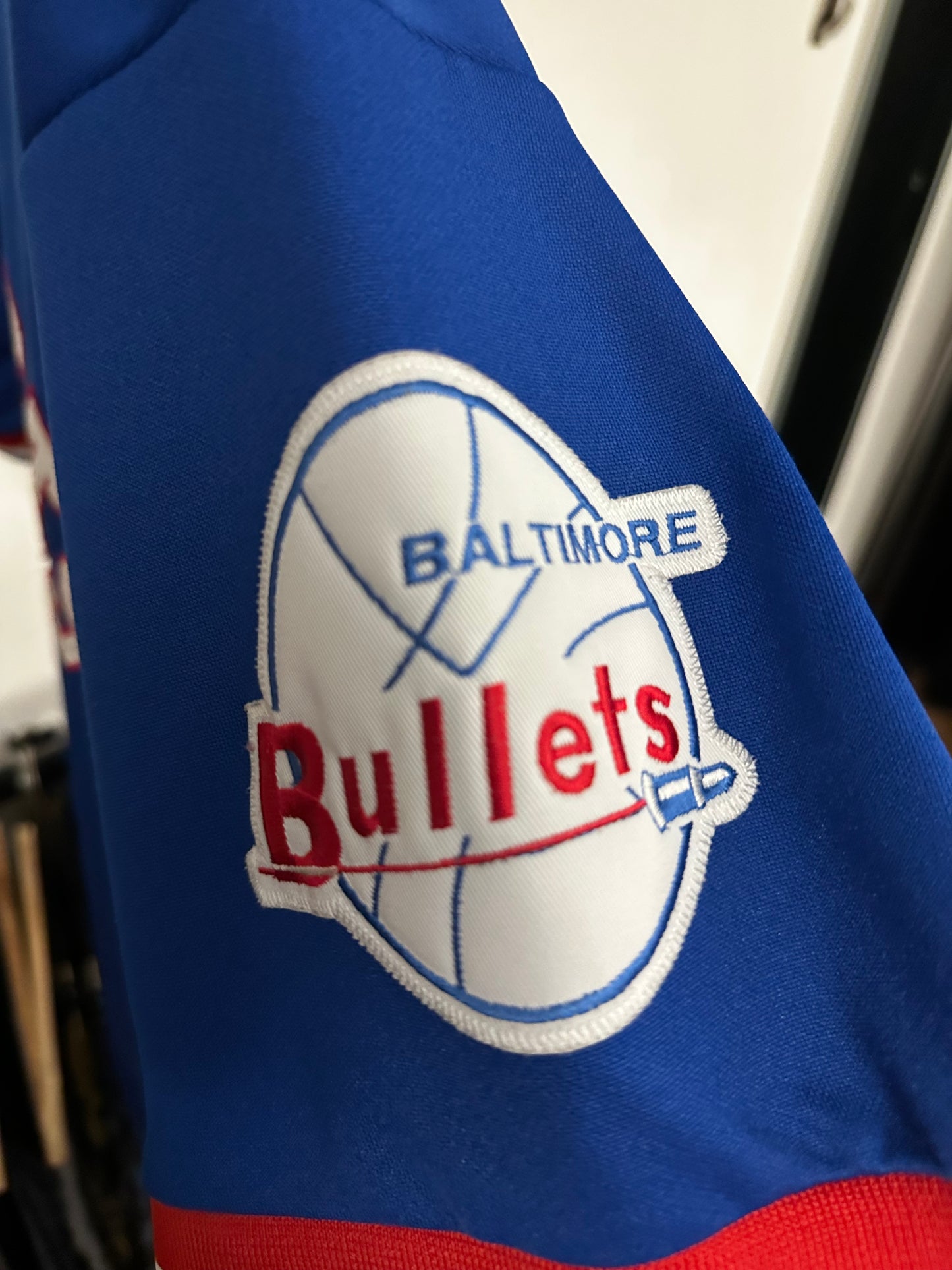 Baltimore Bullets Hardwood Classics Button-Up Jersey (L)