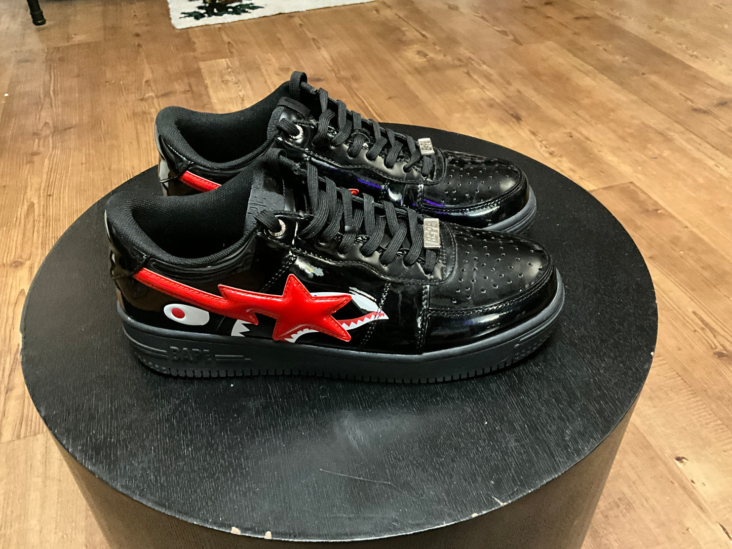 A Bathing Ape Bapesta Low Black Shark Face Patent Leather Sneakers Red Shark Size 10