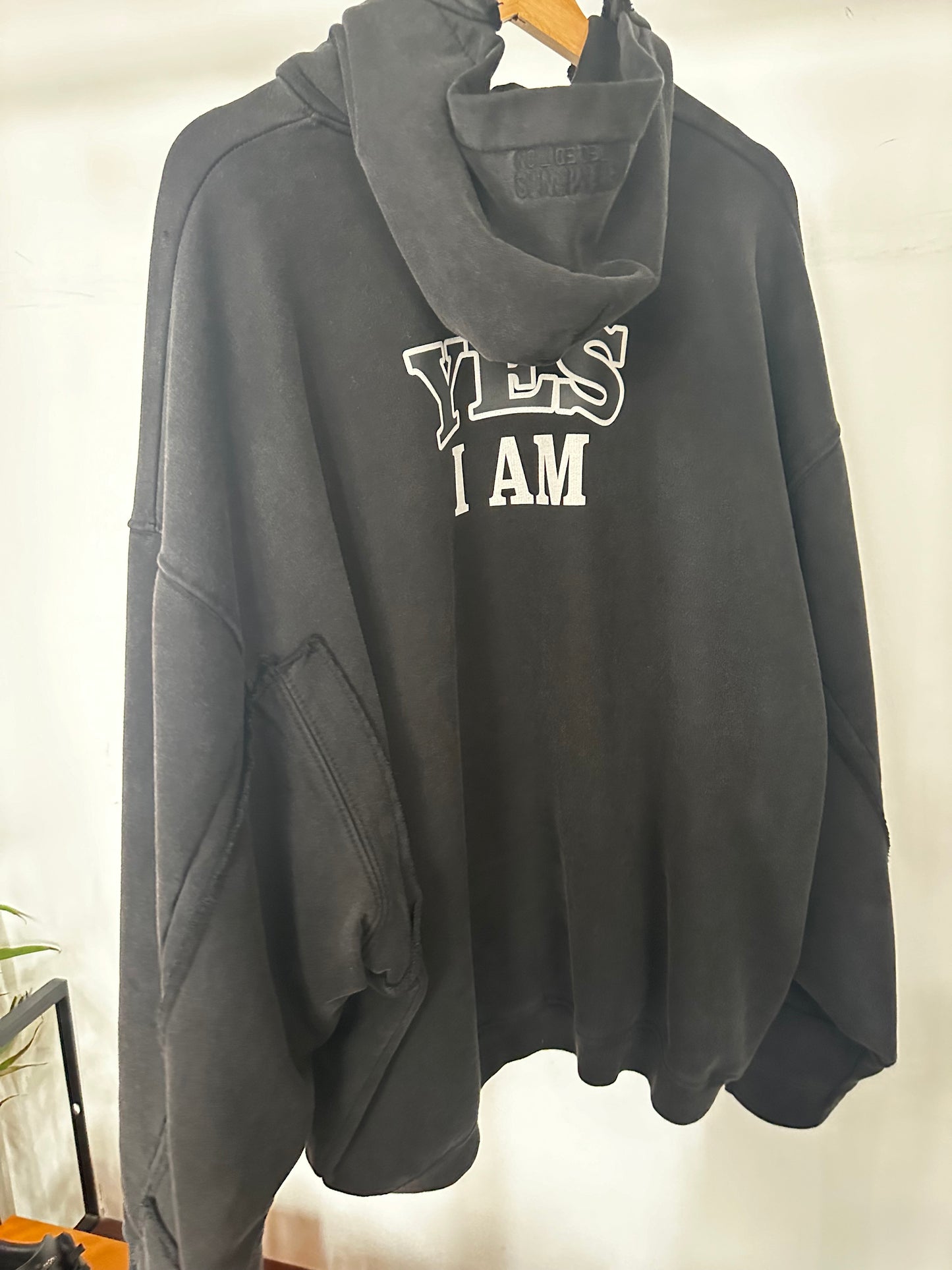 Vetements Fan Zip-Up (L)